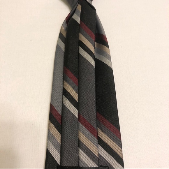 S&Q Clothiers Clip On Tie - Striped - Picture 6 of 8